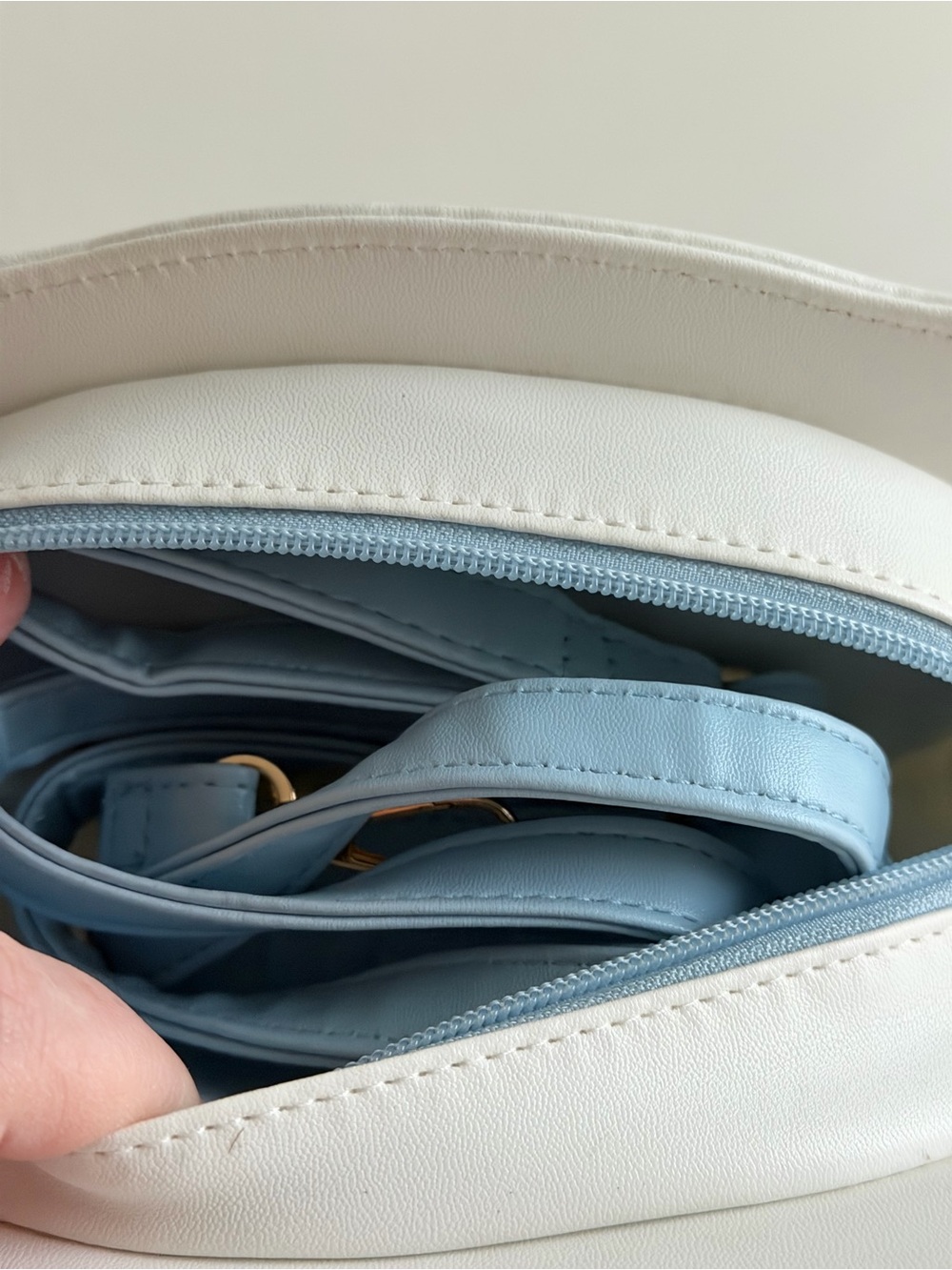 Cinnamoroll Crossbody Purse - Picture 7 of 7